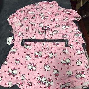 Hello kitty pjs 2xL